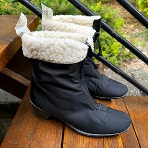 VINTAGE COBBIE CUDDLERS BLACK FAUX FUR LINED RAIN BOOTS SIZE 8